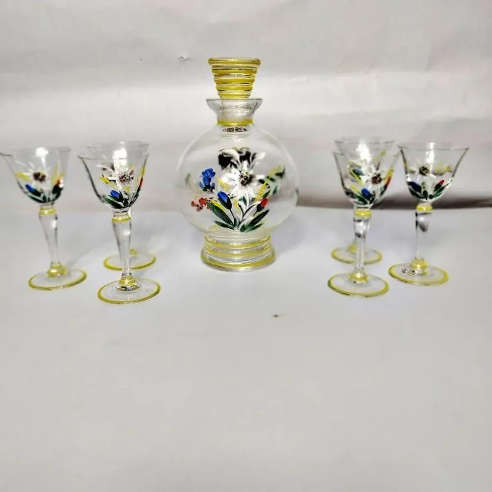 Vienna Wein Liquor Cordial Decanter 6 Shot Glasses Double Headed Eagle Crest